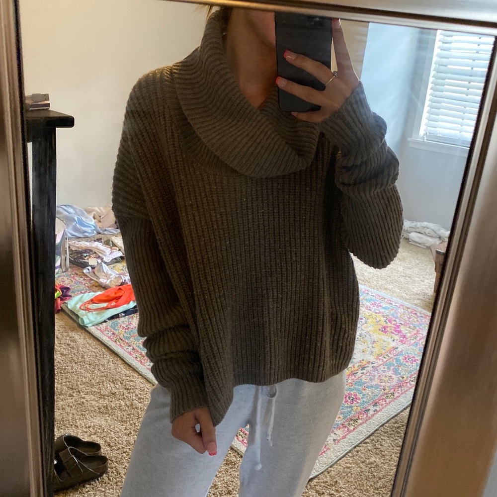 Express Turtleneck